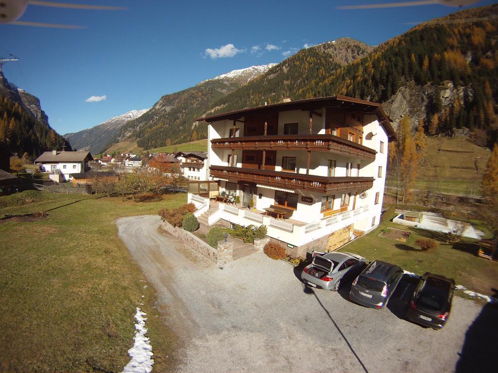 Apart Gschwandthof Sankt Leonhard im Pitztal Exterior photo