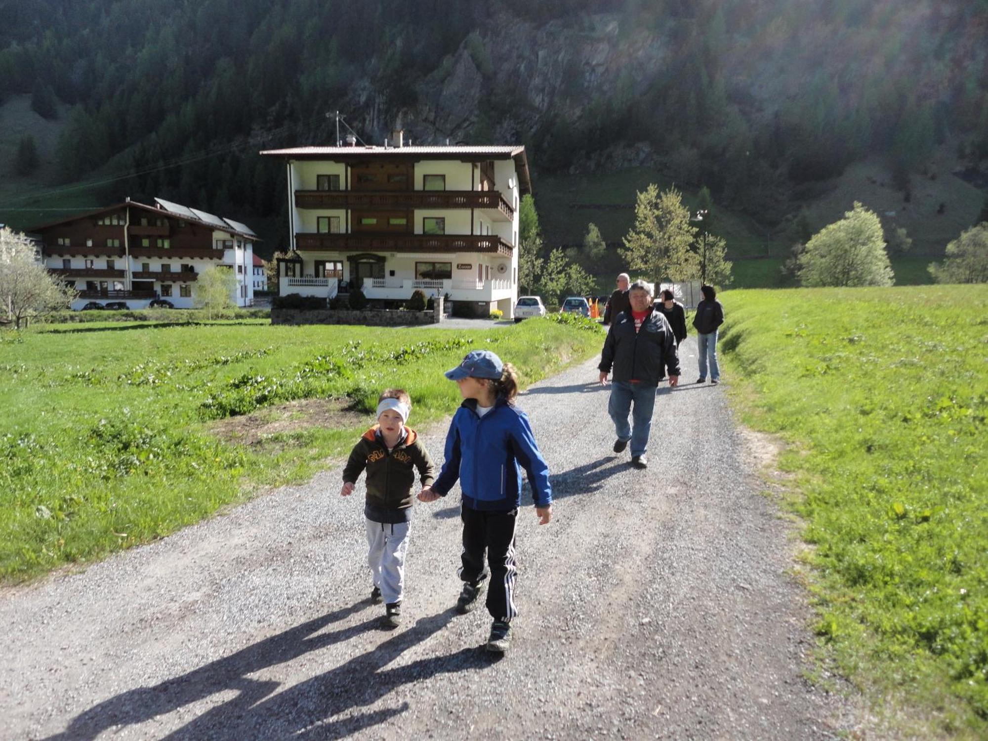 Apart Gschwandthof Sankt Leonhard im Pitztal Exterior photo